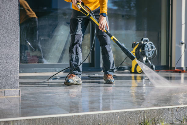 Animal Enclosure Cleaning in College Place, WA